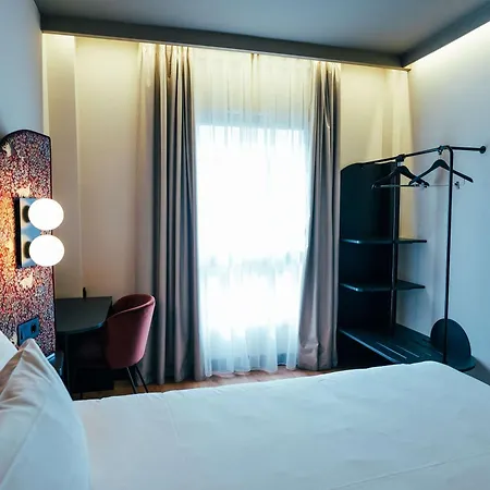 Ibis Styles Madrid Centro Maravillas Esterno foto